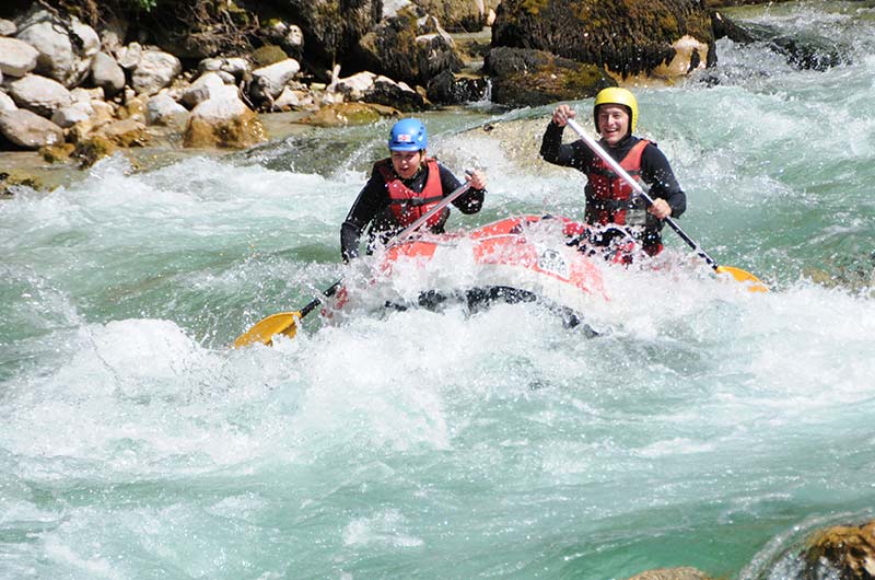 Rafting Action am Fluss